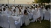 "Le Dîner en Blanc" celebrada en Cuba por primera vez en 2019. (X/@pmmonreal)
