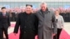 El líder norcoreano Kim Jong Un despide a Miguel Díaz-Canel y su esposa Lis Cuesta en Pyongyang, el 7 de noviembre de 2018 publicada por la Agencia Central de Noticias de Corea del Norte (KCNA). KCNA vía REUTERS