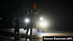 Apagón en Bauta, Artemisa, el 18 de marzo de 2024. Los cortes del servicio eléctrico durante largas horas han provocado protestas entre la población.