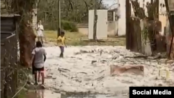 El manto blanco generado por la copiosa caída de granizo en el occidente de Cuba.