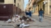 Un vertedero de basura en una calle de La Habana.