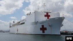 El buque hospital de la marina estadounidense USNS Comfort.