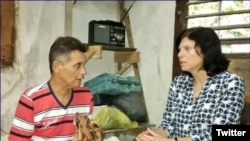 Guillermo del Sol junto a Mara Tekach, encargada de negocios de EEUU en La Habana.