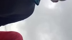 "Aquí no hay libre expresión" dice un oficial a Julio Cesar Góngora Millo "Aquí no hay libre expresión" dice un oficial a Julio Cesar Góngora Millo