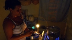 Residentes en La Habana y Guantánamo se manifestaron por continuos y prolongados apagones. Residentes en La Habana y Guantánamo se manifestaron por continuos y prolongados apagones.