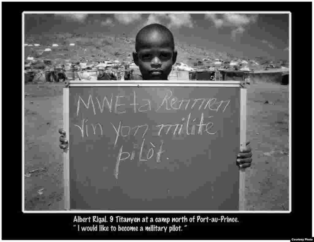 "Me gustaría convertirme en un piloto del ejército". Foto Roberto Koltún, cortesía de The Miami Herald.