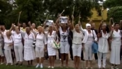 Régimen castrista desata un domingo más de represión contra Damas de Blanco Régimen castrista desata un domingo más de represión contra Damas de Blanco