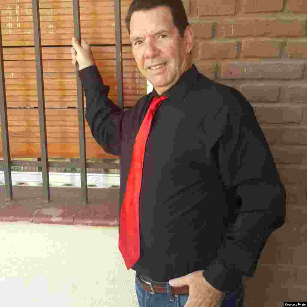 Mario Jorge "Mayim"Travieso, pastor del ministerio Apostólico "Viento recio", Las Tunas, Cuba.