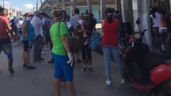 Residentes en Carlos Rojas entre el desabastecimiento, las colas y el coronavirus Residentes en Carlos Rojas entre el desabastecimiento, las colas y el coronavirus