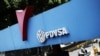 Una estación de gas en Caracas, Venezuela, exhibe un logo de la petrolera estatal PDVSA. Foto: REUTERS | Iván Alvarado.