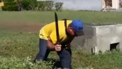 Pastor Ramón Rigal cumple un año de trabajo correccional sin internamiento. Guantánamo. Cuba, 2017. Pastor Ramón Rigal cumple un año de trabajo correccional sin internamiento. Guantánamo. Cuba, 2017.