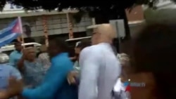 Activistas lesionados tras ataque de turbas oficialistas cubanas Activistas lesionados tras ataque de turbas oficialistas cubanas