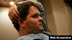 El compositor y productor musical cubano, Yalil Guerra.