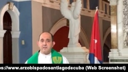 El padre Rogelio Dean Puerta, párroco y rector del santuario Nuestra Señora de la Caridad del Cobre.