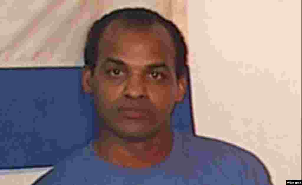 El 23 de febrero de 2010, 83 días después de comenzar una huelga de hambre en la prisión de Kilo 7, Camagüey, el preso de conciencia cubano Orlando Zapata Tamayo falleció en el Hospital Hermanos Ameijeiras de La Habana, a donde fue llevado,desde el del Combinado del Este, ya moribundo.El caso fue denunciado en los distintos espacios de Radio Martí. Los pormenores de su velorio y entierro llegaron hasta nuestros estudios narrados desde un celular en la isla.