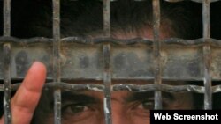 Según reportes desde la isla, los presos apenas tienen acceso al agua y productos de higiene personal.