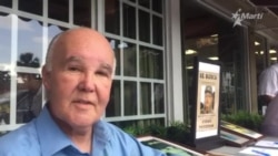 Luis Zuñiga, ex preso político cubano busca firmas contra Raúl Castro. Luis Zuñiga, ex preso político cubano busca firmas contra Raúl Castro.