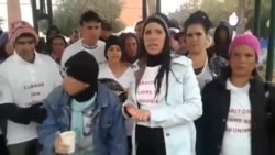 VIDEO: Cubanos desmienten que cruzarán a la fuerza la frontera con México VIDEO: Cubanos desmienten que cruzarán a la fuerza la frontera con México