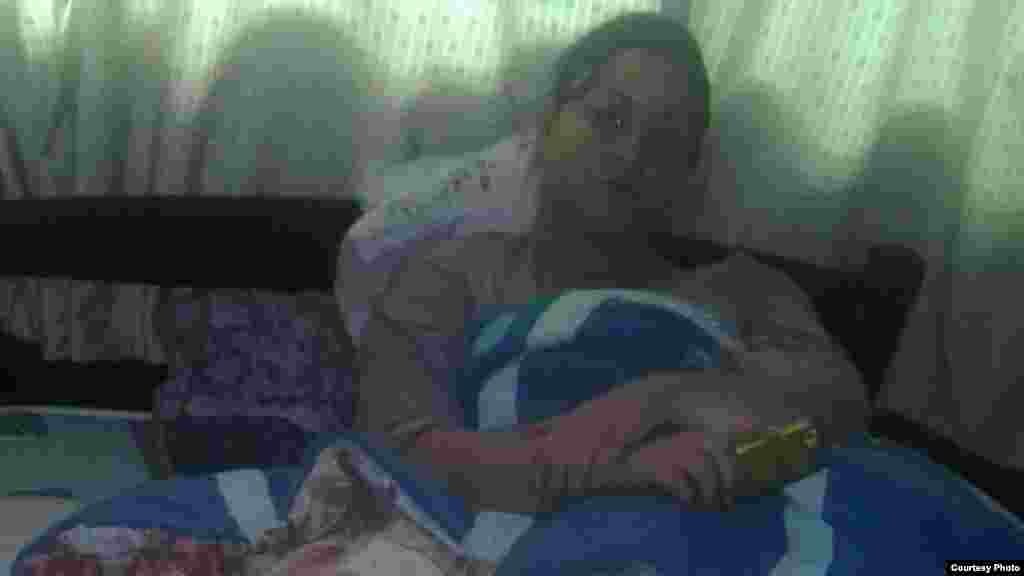 Yasiel Puig, jardinero derecho de los Dodgers, abandonó Cuba en 2012 y firmó un contrato de siete años y $42 millones con los Dodgers. Debutó en las Mayores el 3 de junio de 2013.  