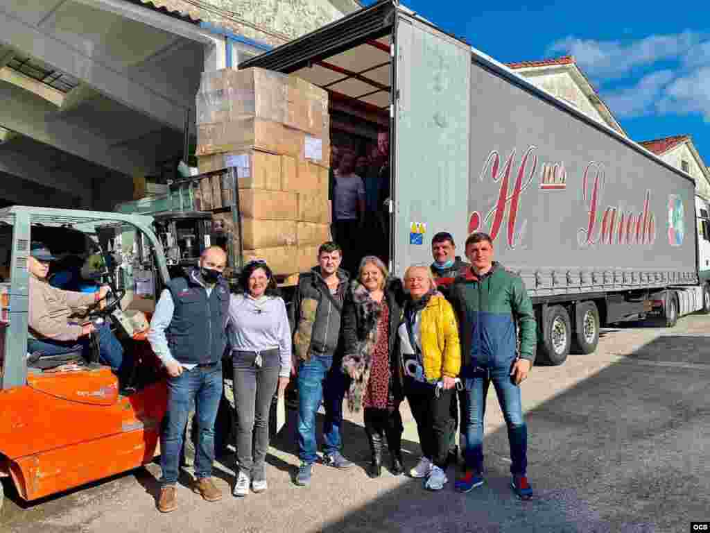 Ayuda de voluntarios de España para Ucrania.
