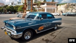 Su almendrón contra su crédito y tasado a valor de mercado. Este Chevrolet '57 personalizado podría valer un Potosí.