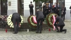 Policía austriaca busca a posibles agresores huidos tras atentado que deja cuatro muertos Policía austriaca busca a posibles agresores huidos tras atentado que deja cuatro muertos