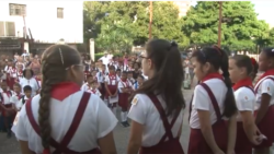 Los padres debemos tener derechos sobre nuestros hijos dice madre cubana Los padres debemos tener derechos sobre nuestros hijos dice madre cubana