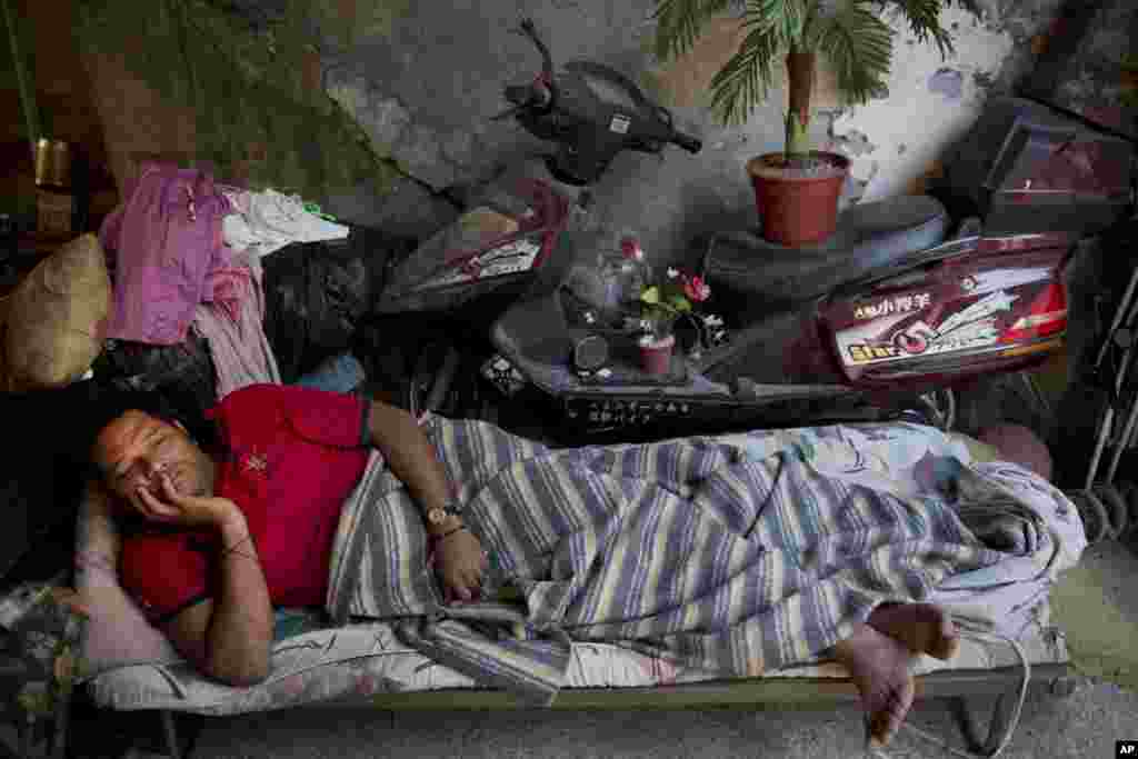 El derecho a una vivienda digna es reconocido en el artículo 25 de la Declaración Universal de Derechos Humanos de 1948 y en el artículo 11.1 del Pacto Internacional de Derechos Económicos, Sociales y Culturales de 1966 / Foto: Ramon Espinosa (AP)