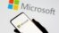 El logo de Microsoft. REUTERS/Dado Ruvic/Illustration/File Photo