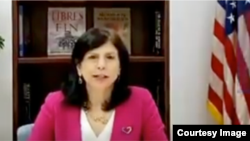 Mara Tekach, encargada de Negocios de la Embajada de los Estados en La Habana.